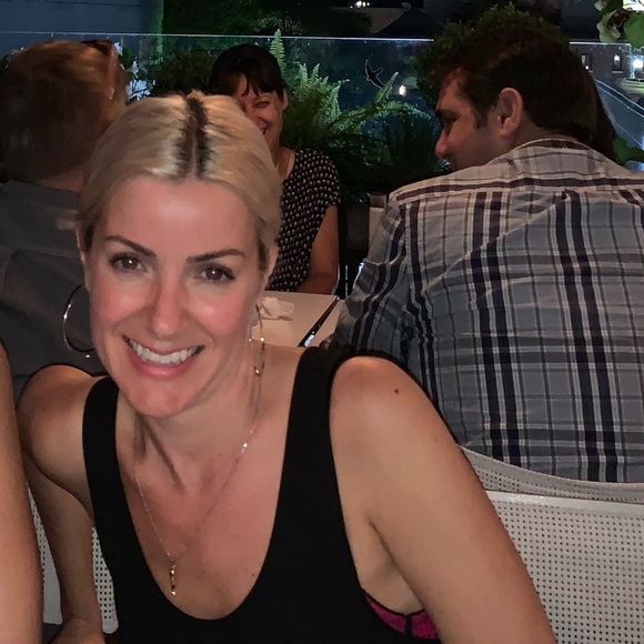 Meet your Posher, Daniella - Picture 2 of 2